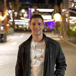 MOREZQ - Full Stack Web Developer